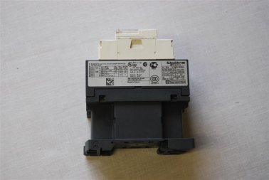 Contactor LC1-D09M7 (1)